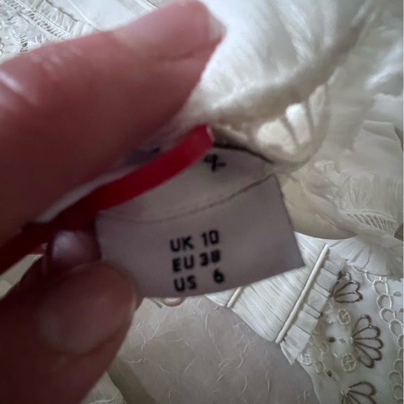 ASOS White Lace Trimmed Robe - Picture 8 of 9